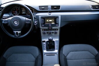 Volkswagen  Passat 2012 - 19