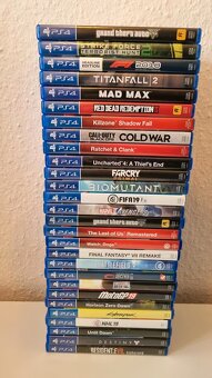 PLAYSTATION 4 + 28 HER - 19