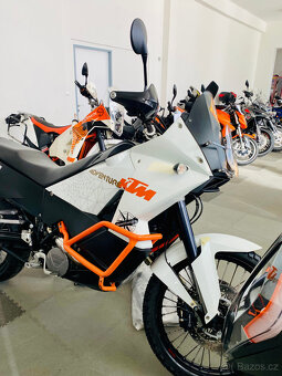 KTM 990 ADVENTURE WHITE ABS = AKRAPOVIČ / VÝBAVA - 19