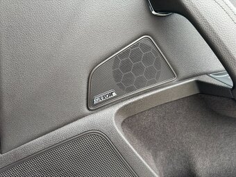 Škoda Superb 3 iV 1.4 TSI 150kW DSG L&K Tažné - Zálohováno - 19