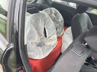 Ford Fiesta, 1.25i - 60kW 1.Majitel ČR - 19