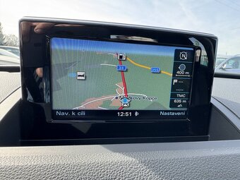 Audi Q3 2.0TDI 88KW BUSINESS PLUS - 19
