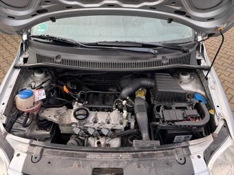 Volkswagen Fox 1,2 HTP 40 KW SERVIS STK - 19