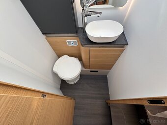 ADRIA MATRIX 670 SL, EDICE 60Y, 5. míst, polointegra - 19