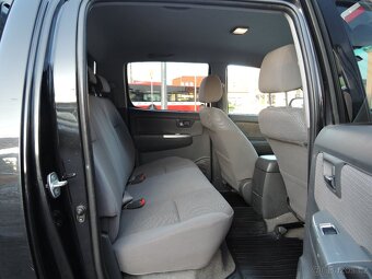 Toyota Hilux 2,5 D-4D 4x4 1.maj ČR HardTop DPH 2013 - 19