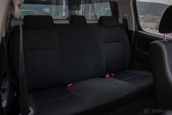 Toyota Hilux DC 3.0 I D-4D Sol A/T REZERVOVANÉ - 19