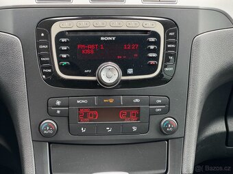 Ford Galaxy 2.0 TDCI 103 KW 7 Míst - 19