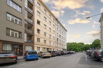 Pronájem vybaveného bytu 2+kk, 55 m2 plus sklep - Praha - Vi - 19