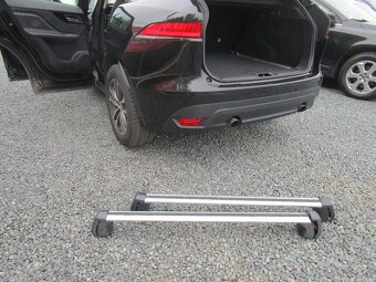 Jaguar F-Pace 2.0 25t AWD R-Sport - 19