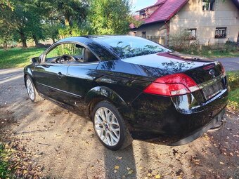 KRÁSNÝ Ford Focus cabrio // 2.0 16v // bez koroze - 19