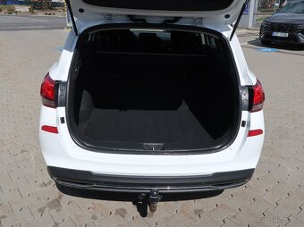 Hyundai i30 WG 1.6CRDi 85kW SMART ČR 1MAJITEL TAŽNÉ - 19