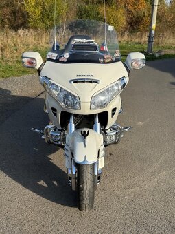 Honda Goldwing GL 1800 - 19