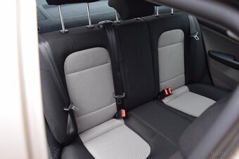 Škoda Fabia 1 sedan 1.2 HTP 47kw AMBIENTE EL. OKNA - 19