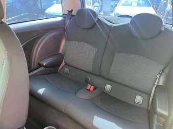 Mini Cooper 1.4i 55kW 136 205 km - 19