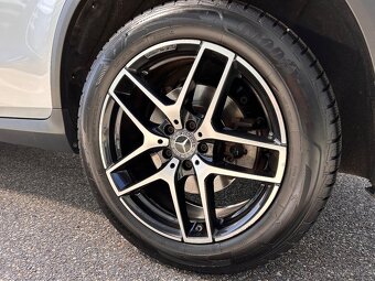 Prodám Mercedes-Benz GLC 220d 4MATIC AMG - 19