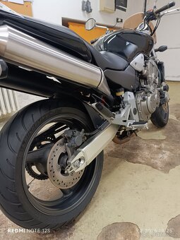 Honda CB900f Hornet - 19