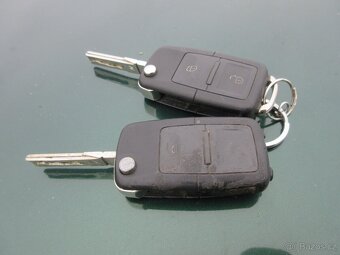 VW Golf IV 1.6 16V, 77 kw, rok 2003, 5 dveřový - 19