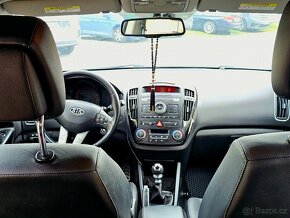 Kia Ceed - 19
