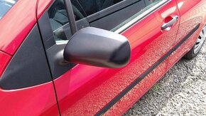 TOYOTA Yaris 1,0VVT-i Comfort  ČR - 19