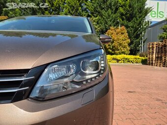 Touran 2.0TDI 130kW DSG,Highline,webasto,tažné,kamera,xenon - 19