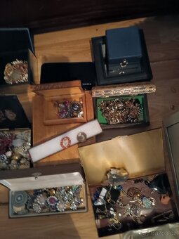 Nabízím věci z velké pozustalosti - 19