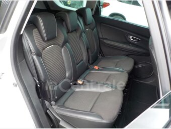 RENAULT Grand Scenic IV 1.7 dCi 120 BLUE INTENS 7 míst 2019 - 19