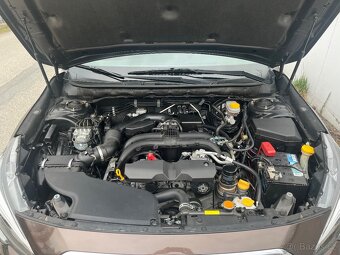 SUBARU OUTBACK 2,5i benzín - 19