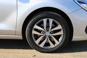 Hyundai i30 1,6CRDi 85KW, STYLE, ZÁRUKA, DPH, r.v. 2020 - 19