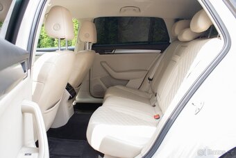 Škoda Superb Combi 2.0 TDI 140kw 4x4 DSG / AJ NA SPLÁTKY / - 19