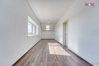 Prodej rodinného domu, 168 m², Vodochody, ul. Na Kopečku - 19