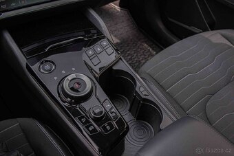 Kia Sportage 1.6 T-GDi Platinum A/T - 19