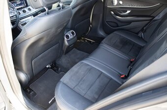 Mercedes Benz E 300 de T Avantgarde (2020) - 19