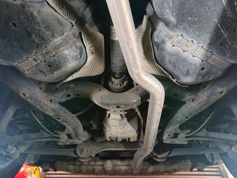 VW Touareg 2.5TDi,128KW,MANUÁL,PRUŽINY,ORG.TAŽNÉ,R.V.08/2009 - 19