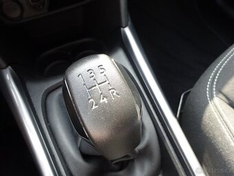 Peugeot 2008 1,6 HDI - 19
