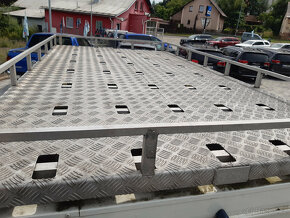 Land Rover Defender 110 TD5, 9míst, naviják, ČR, tažné 3,5t - 19