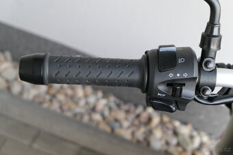 VOGE 500 R - 19