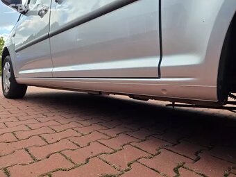 Caddy Maxi 1.6 TDI,7.míst,tažné,serviska,bez koroze,klima - 19