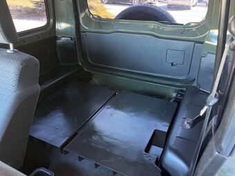 Suzuki Jimny 1.5 Elegance - 19