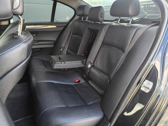 BMW 530d F10 _ M-Paket - 19