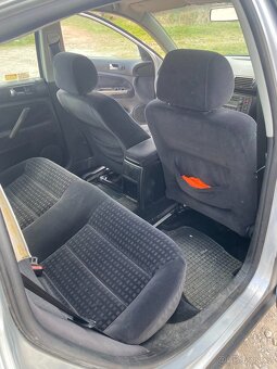 Predám vw Passat 1,9 Tdi 96kw, rv 2004 - 19