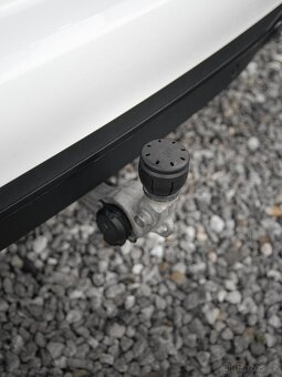 Mercedes-Benz Třídy E, 220D 4Matic 2,0/142kW Tažné - 19