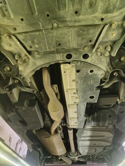 Toyota RAV4,2.2D-4D,100KW,4x4,NEMÁ DPF,BEZ KOROZE,R.V.2007 - 19