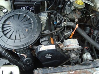 Audi 80 model B4-1991 - 19