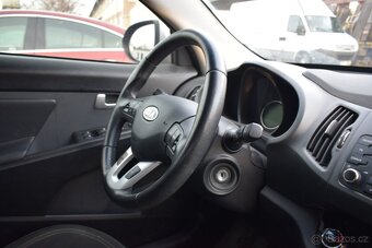 Kia Sportage 2.0CRDi/4X4/MANUÁL/ČR/ČTĚTE/ - 19
