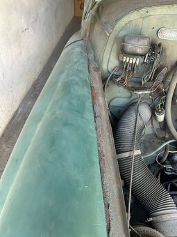 Morris Minor 1000, r.v. 1971 včetně TP - 19