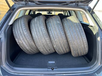 Volkswagen Golf, 2.0 TDi 110kW VÝBAVA - 19
