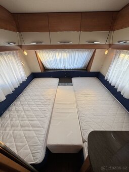 Hobby La Vita 495 UL ~ dělené postele - 19