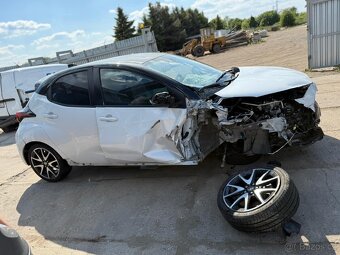 Toyota yaris 1.5i Dynamic Force 2022 motor start - 19