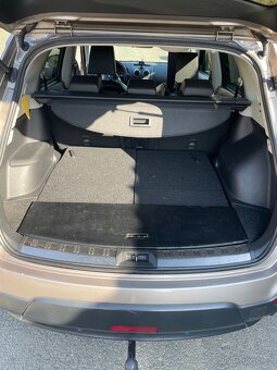 Nissan Qashqai +2 2,0i.  LPG do 2031 - 19
