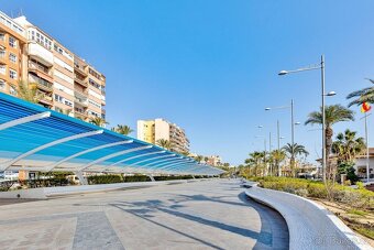 Na prodej prostorný apartmán 2+kk TORREVIEJA - 19